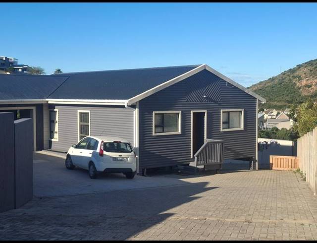 3 BEDROOM HOUSE FOR SALE IN ISLAND VIEW